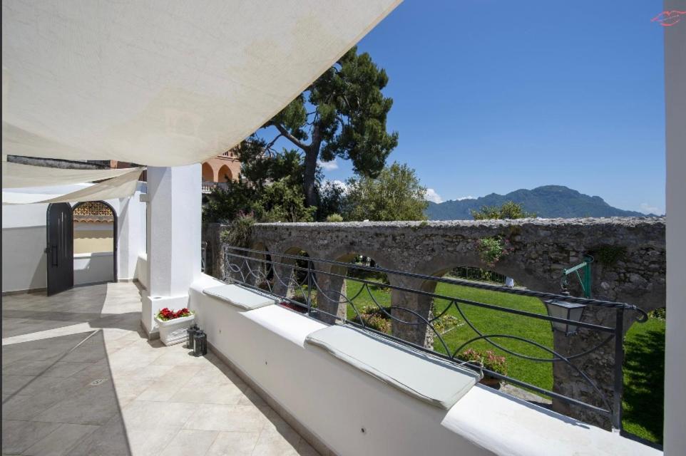 Ravello Vingius Suite Bagian luar foto