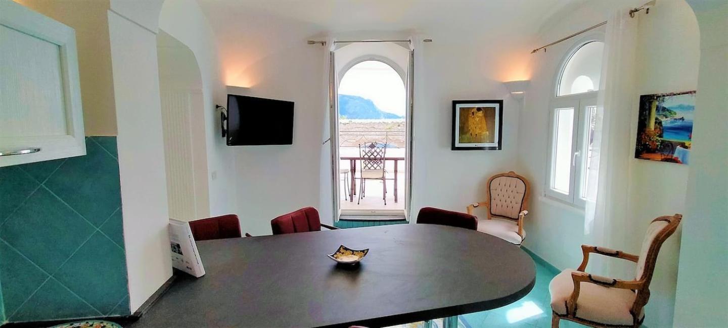 Ravello Vingius Suite Bagian luar foto