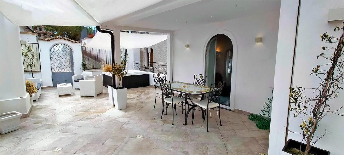 Ravello Vingius Suite Bagian luar foto