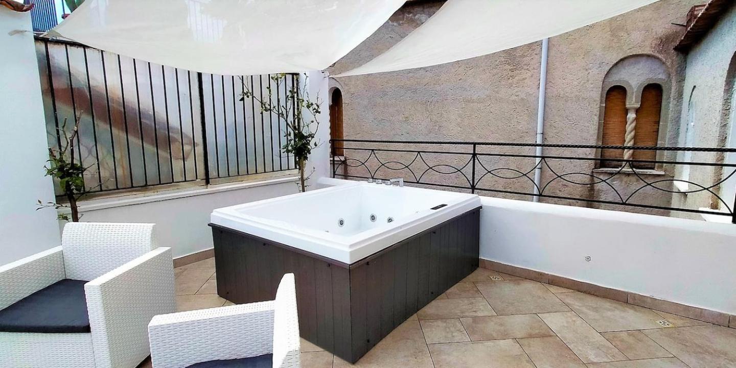Ravello Vingius Suite Bagian luar foto